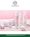 Vàng & Trắng Hình vuông Thể hình Biểu trưng - 2024-04-15T135319.855
